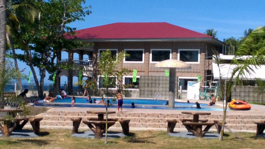 Lagoon Beach Resort Gitagun Exteriör bild