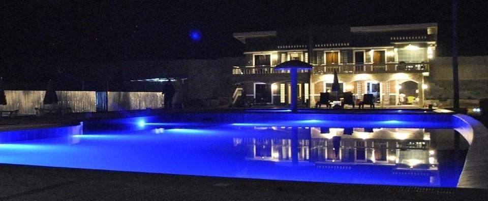 Lagoon Beach Resort Gitagun Exteriör bild
