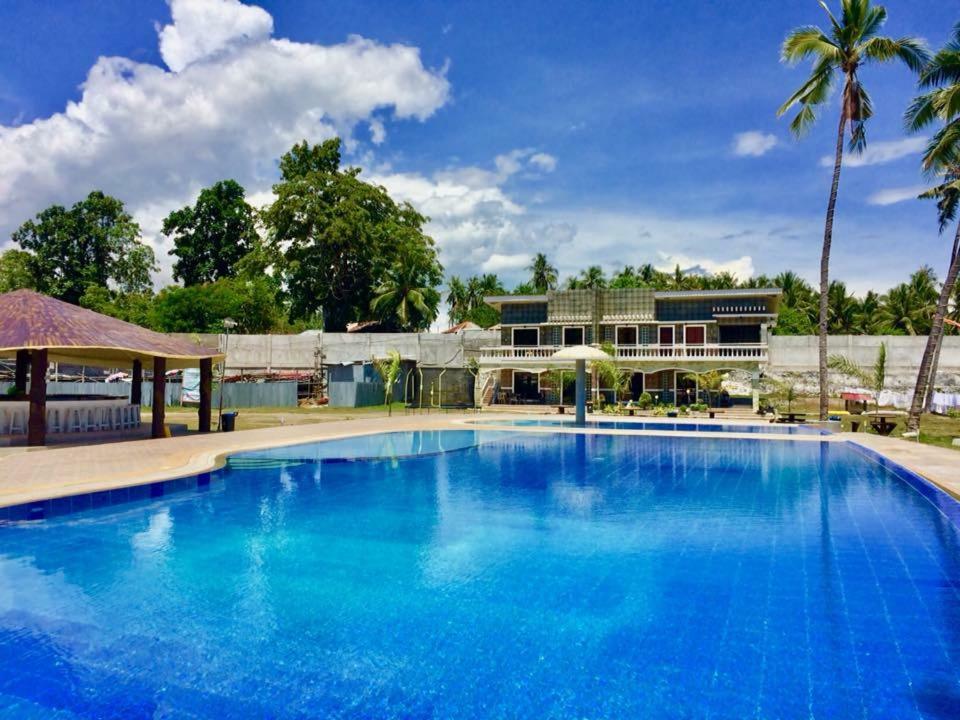 Lagoon Beach Resort Gitagun Exteriör bild